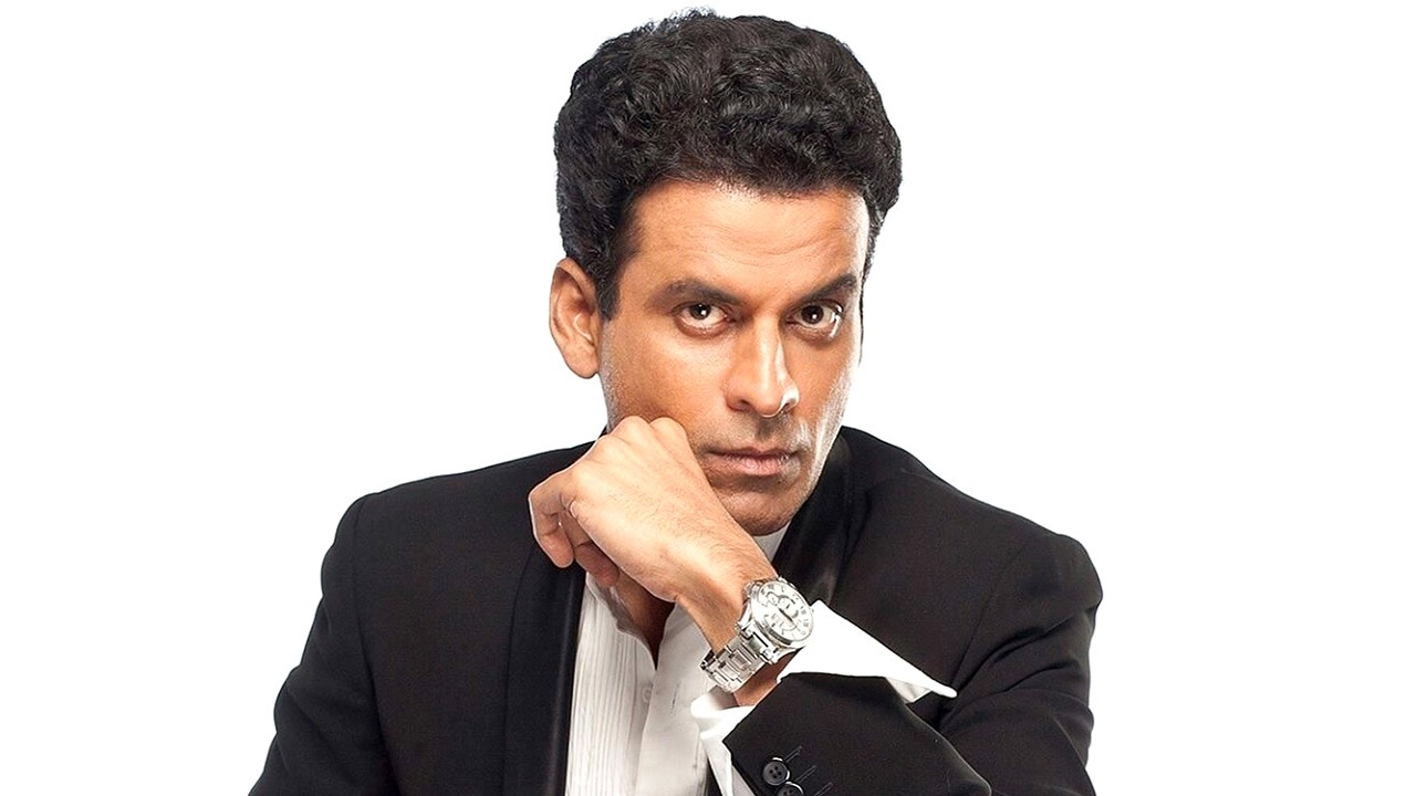 Manoj Bajpayee shares his hilarious first international flight experience; says, “I drank so much that I fell unconscious!”