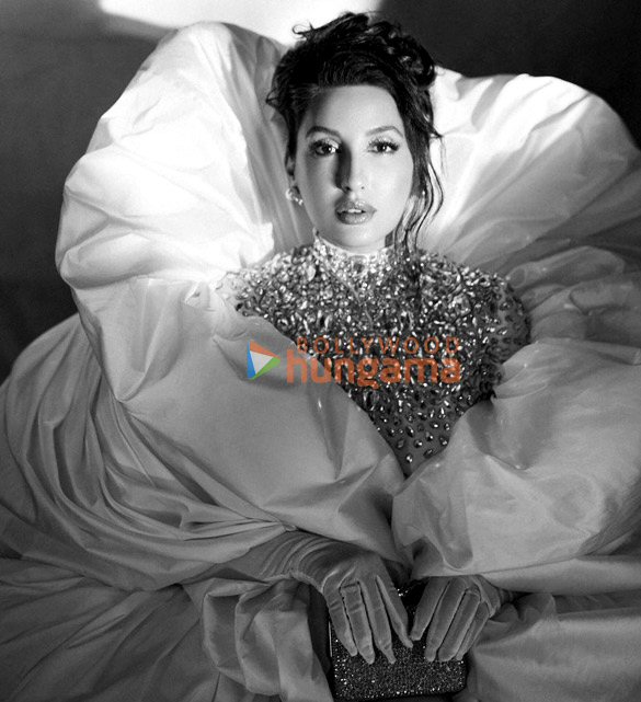 nora fatehi 2 142