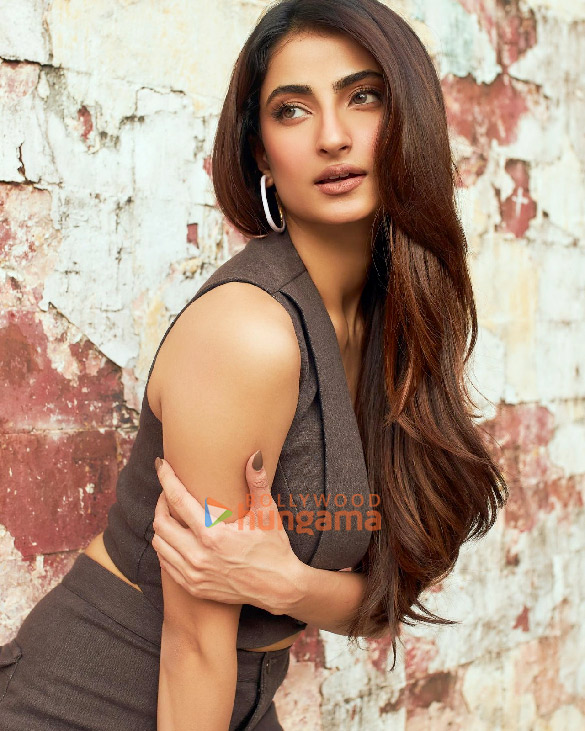 palak tiwari 4 28