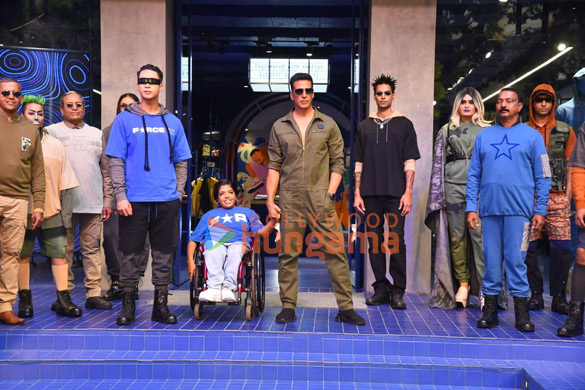 Photos: Akshay Kumar attends the Force9 store launch Photos: Akshay Kumar attends the Force9 store launch
