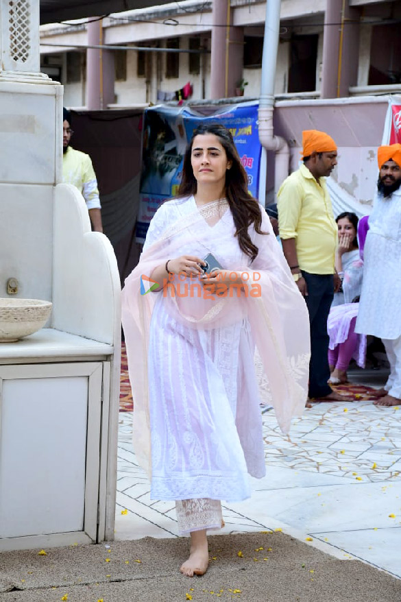 photos celebs attend mukesh chhabras mother kamala chhabras prayer meet 5 2