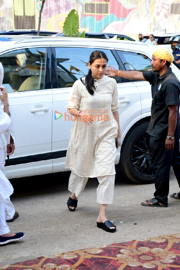 photos celebs attend mukesh chhabras mother kamala chhabras prayer meet2 15 2
