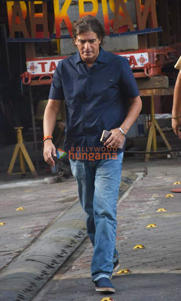 photos celebs grace satish kaushiks 67th birth anniversary 008 7