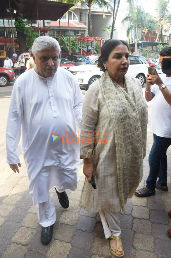 photos celebs grace satish kaushiks 67th birth anniversary 008 8