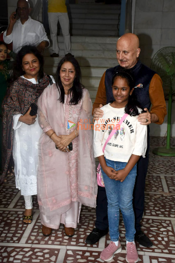 photos celebs grace satish kaushiks 67th birth anniversary 1