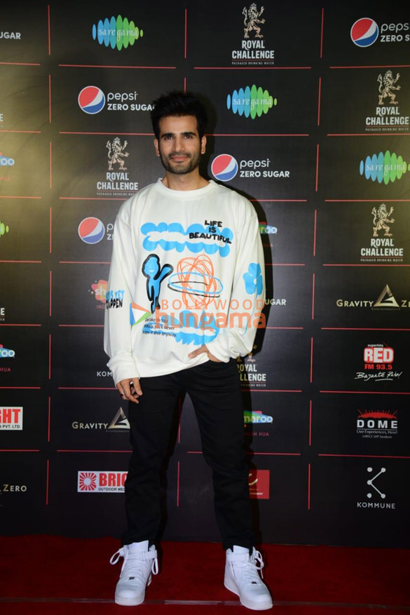 photos celebs grace the premiere of disco dancer the musical 14