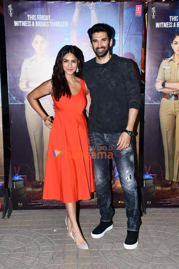 Photos: Celebs grace the premiere of Gumraah Photos: Celebs grace the premiere of Gumraah