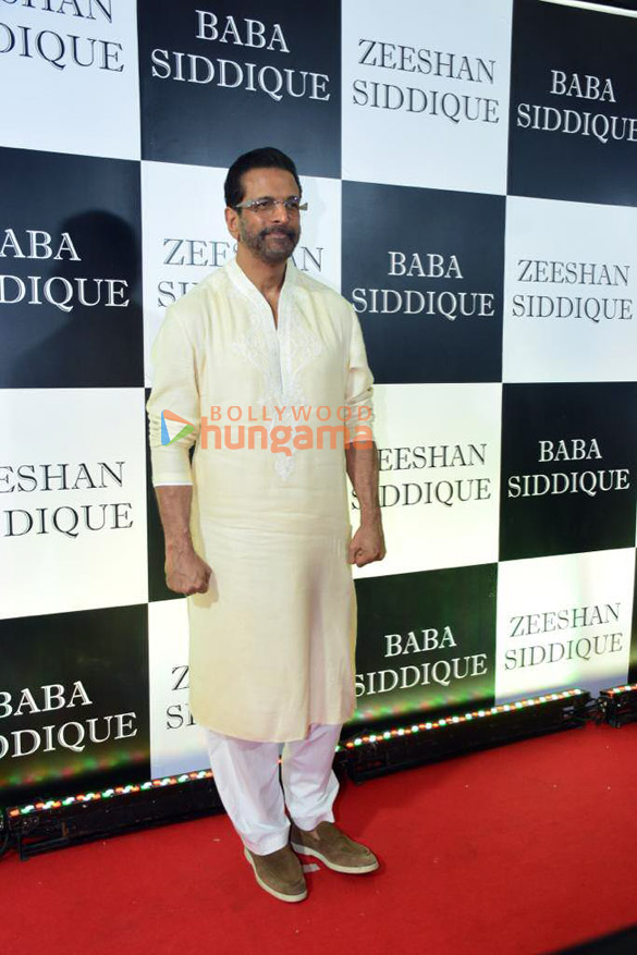 photos celebs snapped at baba siddiques iftaar party6 14