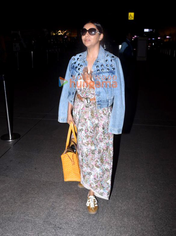 photos disha patani and gauri khan snapped at the airport 6