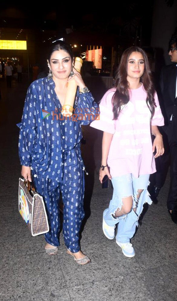 photos janhvi kapoor varun dhawan diana penty and others snapped at the airport 4
