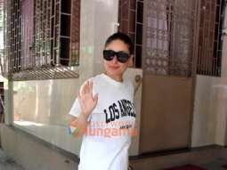 Photos: Kareena Kapoor Khan spotted in Bandra