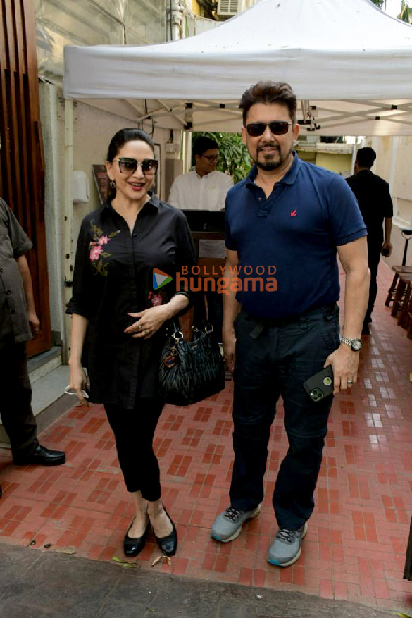 photos madhuri dixit snapped with her husband in bandra 5