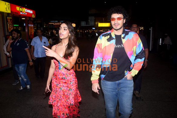 Photos: Namashi Chakraborty and Amrin Qureshi snapped at the airport Photos: Namashi Chakraborty and Amrin Qureshi snapped at the airport