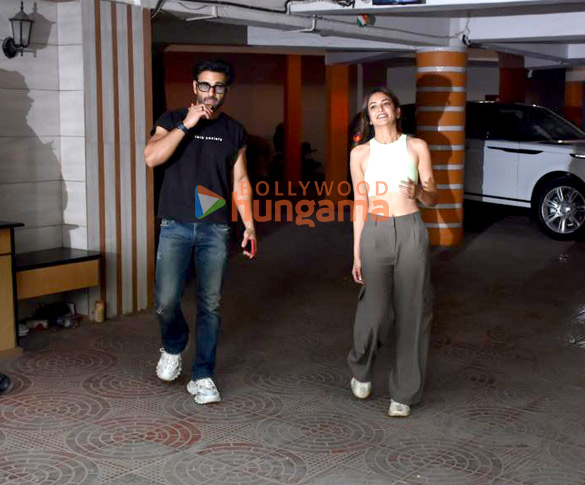 photos pulkit samrat and kriti kharbanda snapped with her new car 6