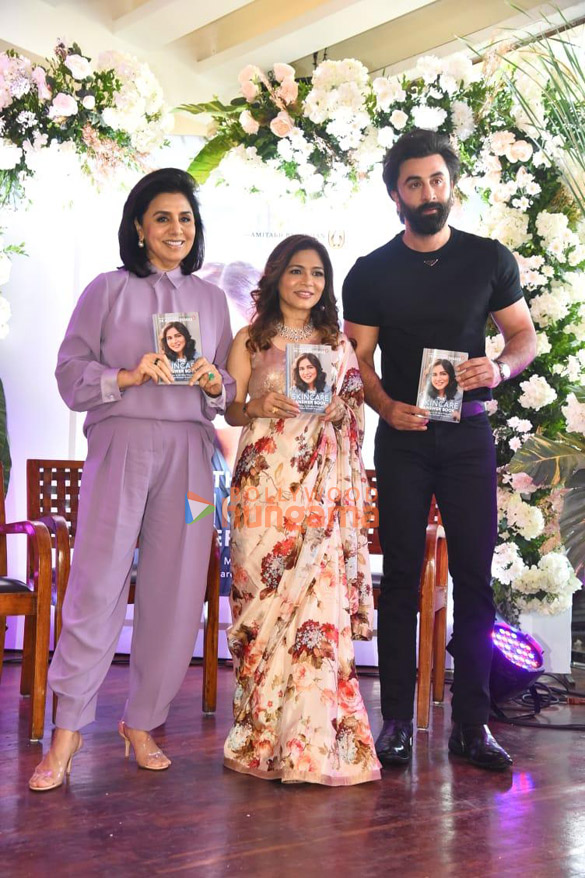 Photos: Ranbir Kapoor, Neetu Singh and others attend Dr Jaishree Sharad’s book launch | Parties & Events
