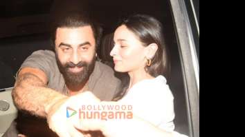 Photos Ranbir Kapoor and Alia Bhatt snapped in Bandra