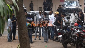 Photos: Ranveer Singh snapped outside Mehboob Studio in Bandra