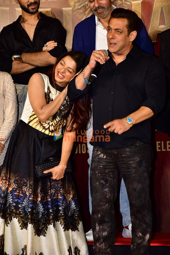 photos salman khan shehnaaz gill and others snapped at the trailer launch of kisi ka bhai kisi ki jaan 0012 1