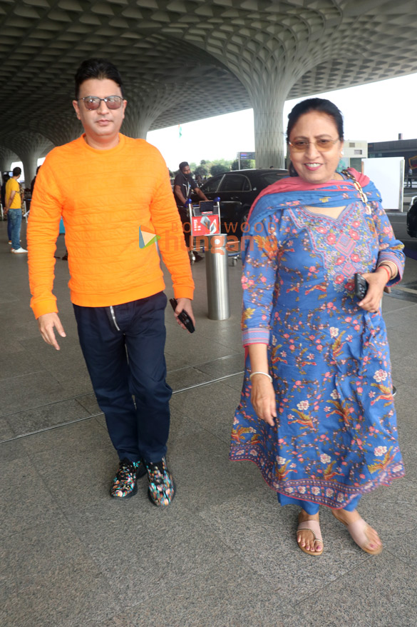 photos sania mirza abhishek banerjee and bhushan kumar snapped at the airport 3