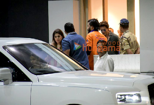 Photos: Shah Rukh Khan, Shanaya Kapoor and Juhi Chawla snapped at the Kalina airport
