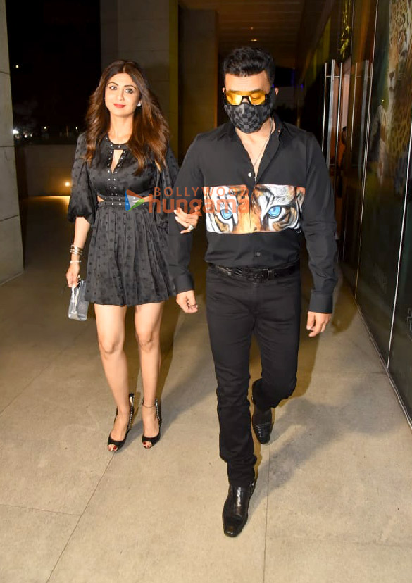 Photos: Shilpa Shetty, Raj Kundra, Nushrratt Bharuccha and Yo Yo Honey Singh spotted at BKC, Bandra Photos: Shilpa Shetty, Raj Kundra, Nushrratt Bharuccha and Yo Yo Honey Singh spotted at BKC, Bandra