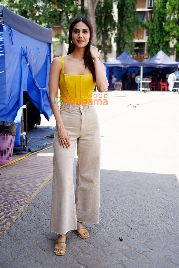photos vaani kapoor snapped in bandra for an ad shoot 3