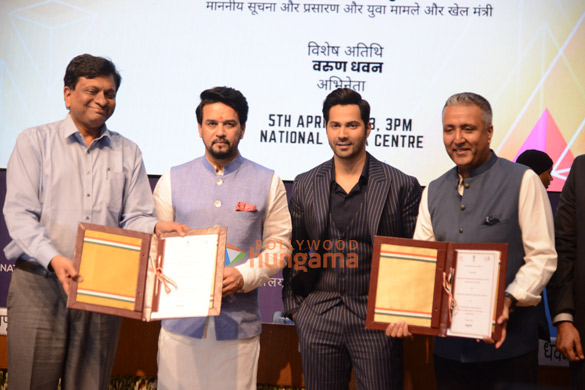 Photos: Varun Dhawan and I&B Minister Anurag Thakur snapped at National Media Centre in New Delhi Photos: Varun Dhawan and I&B Minister Anurag Thakur snapped at National Media Centre in New Delhi