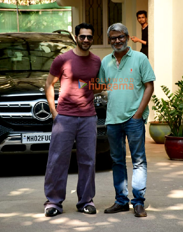 photos varun dhawan and nitesh tiwari snapped post dubbing in juhu 1 2