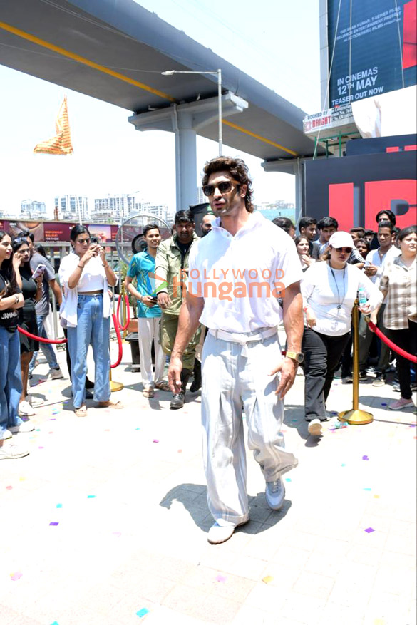 photos vidyut jammwal announces his next project ib 71 6 2