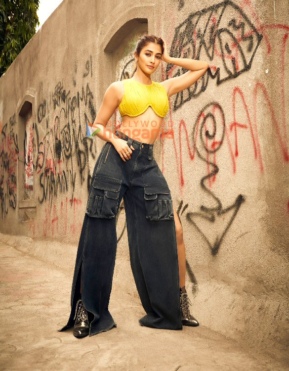 pooja hegde 2 150