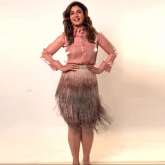 Raveena Tandon grooves to ‘Ek Do Teen’; Madhuri Dixit reacts