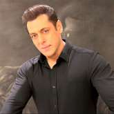 Salman Khan reacts to a fan saying ‘shaadi nahi karni’; another Dubai fan proposes to the superstar