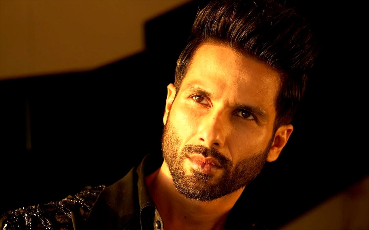 Shahid Kapoor says he will not be doing “only complex roles”; asserts, “If I keep repeating myself in that zone, it will become cliché” : Bollywood News