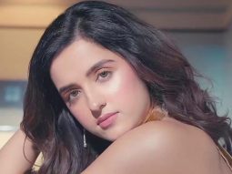 Shirley Setia dazzles in this golden dress