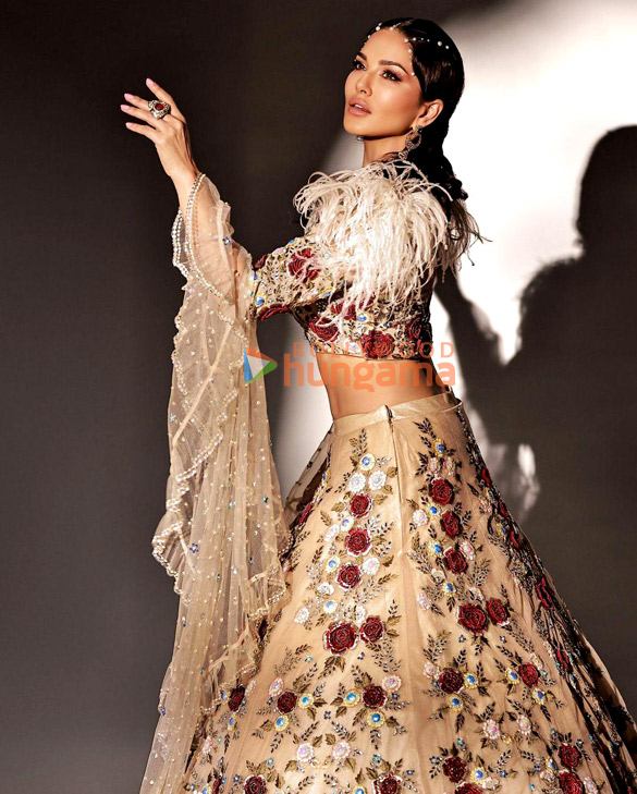 sunny leone 5 24