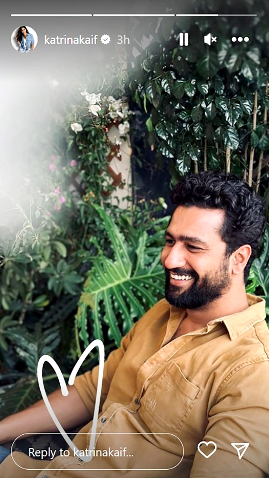 Vicky Kaushal dances to Punjabi music in latest video; wife Katrina Kaif can't resist showing some love on Instagram Story