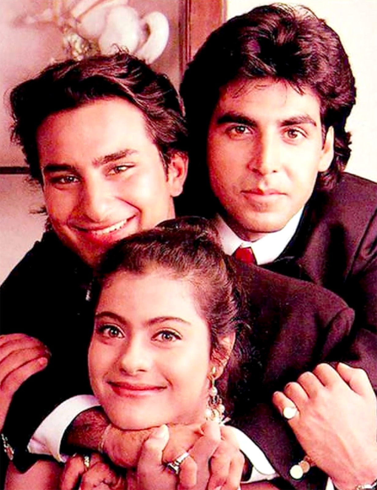 29 Years Of Yeh Dillagi: Kajol recalls Akshay Kumar cooking dal on set; laughing with Saif Ali Khan during ‘Hoton Pe Bas’ shoot : Bollywood News