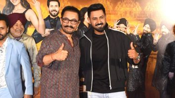 Aamir Khan poses with Gippy Grewal & Sonam Bajwa at ‘Carry On Jatta 3’ Trailer Launch