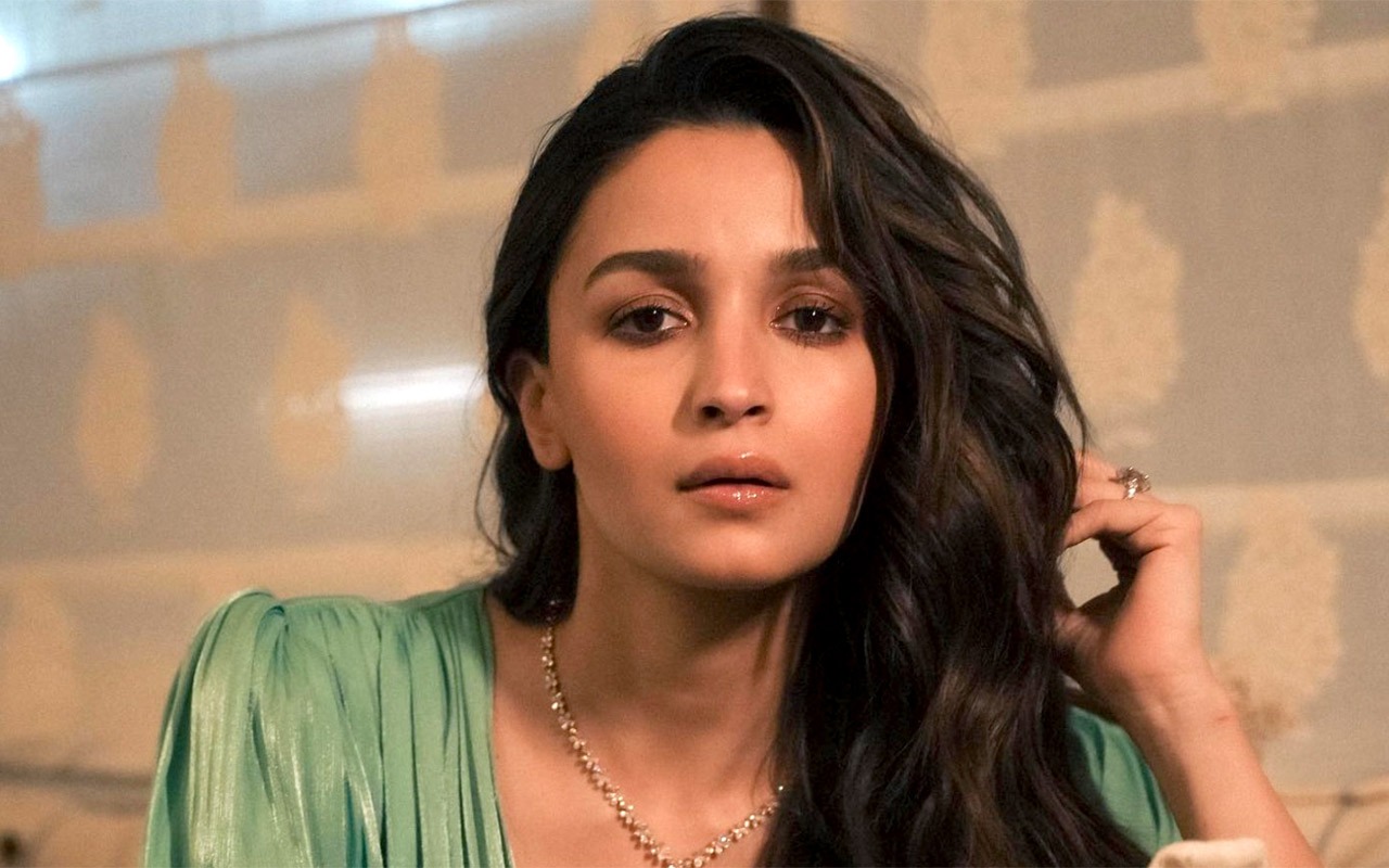 Alia Bhatt calls having a baby a ‘happy, natural decision’ at the peak of her career; says, “You would never ask a man this question”