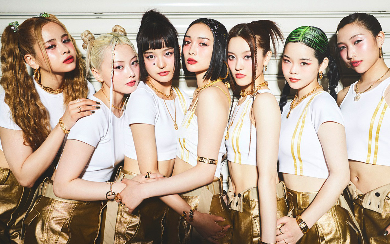 Breakout K-pop group XG enthrall the audience during their first performance at KCON Japan 2023