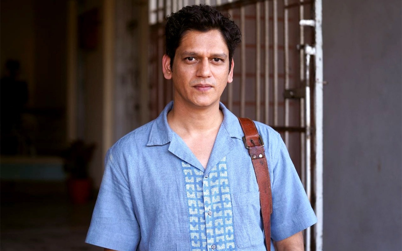 Dahaad: Vijay Varma was keen on having ‘reptile-like’ energy in his costumes; says, “My shirts create an illusion of a chameleon or a snake” : Bollywood News – Bollywood Hungama