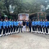 Fighter goes the extra mile for realism: Hrithik Roshan and Indian Air Force cadets collaborate; see picture
