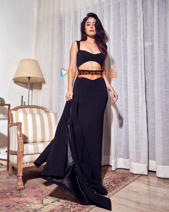 kritika kamra 6 4