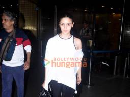 Photos: Alia Bhatt and Katrina Kaif snapped at the airport