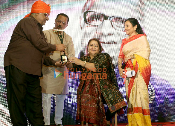 photos celebs attend the newsmakers achievers award 1