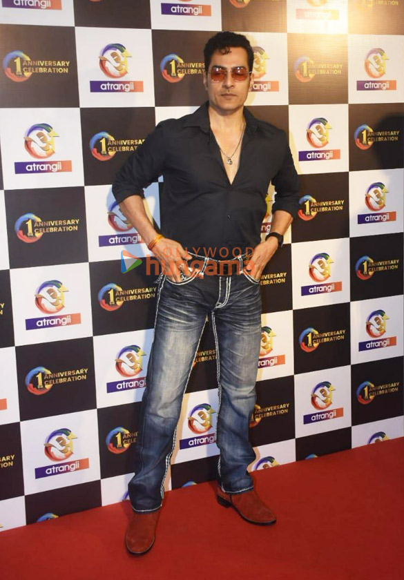 photos celebs grace atrangiis 1st anniversary party 13