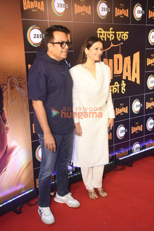 photos celebs grace the premiere of bandaa 7