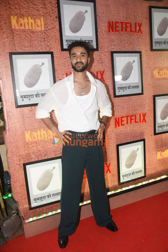 photos celebs grace the premiere of khatal 13