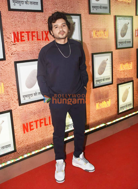 photos celebs grace the premiere of khatal 17