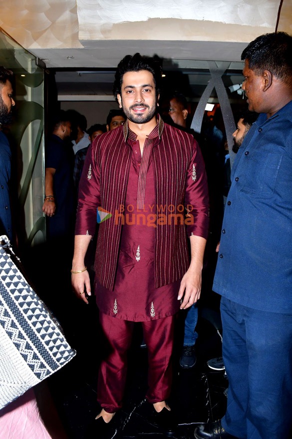 photos celebs grace the trailer launch of adipurush1